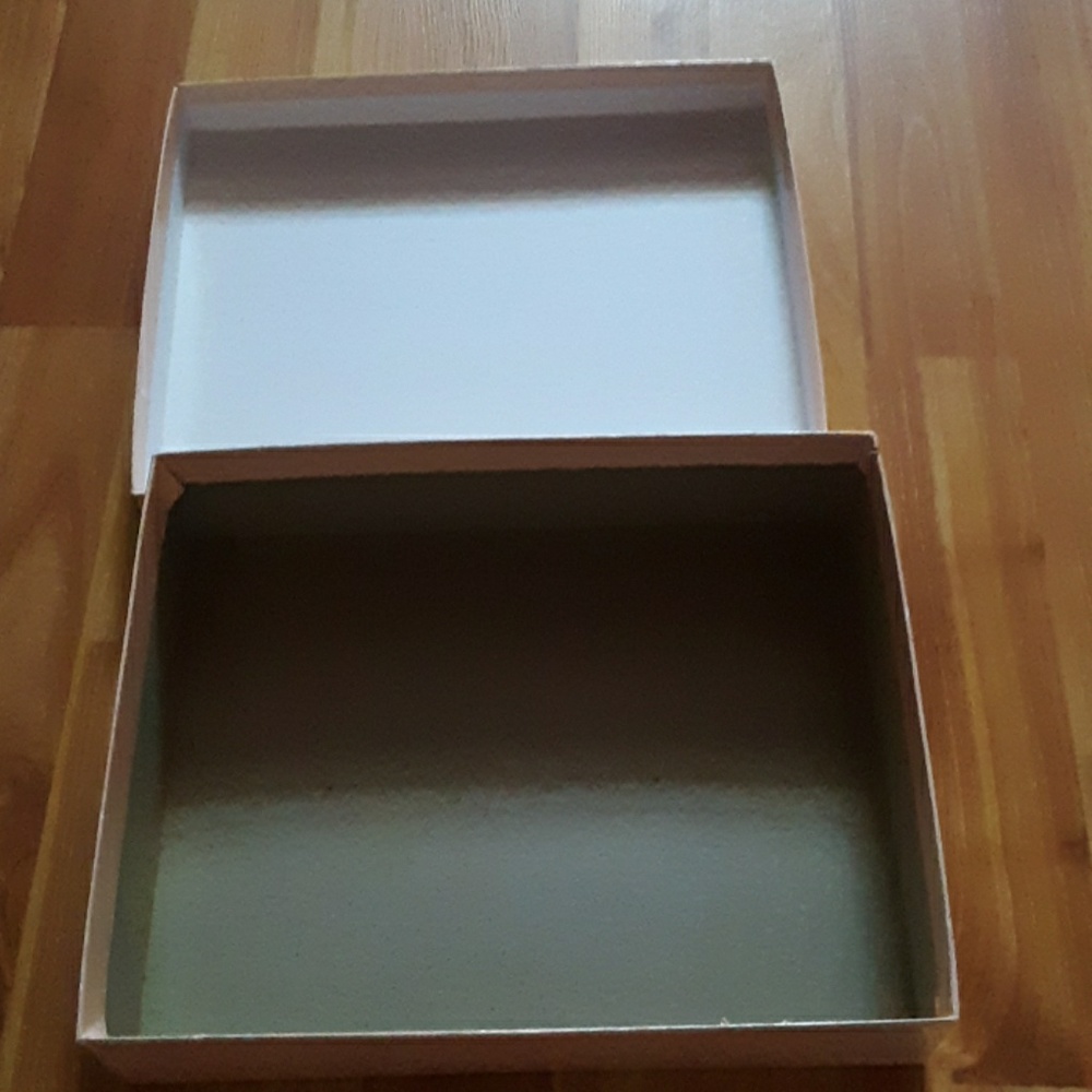 Box - Picture 3 of 3